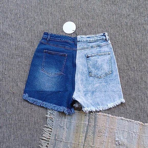 Women's Jean Shorts - Picture 6 of 8